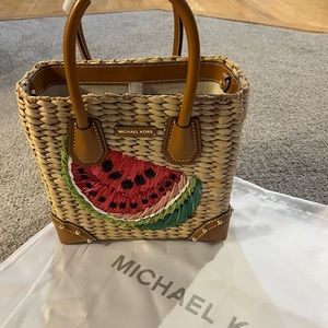 NWT Michael Kors Medium Malibu (Watermelon🍉🍉🍉) Messenger Bag
